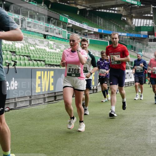 05.10.2025 - 20. swb-Marathon Bremen Michael Burmester http://msf.ph/oto/9331727 05.10.2025 13:05:30 Laufen im Stadion 190, 199, 406, 520, 611, 678, 712, 804, 817, 858, 924, 1061, 1132, 1147, 1228, 1404, 1455, 1480, 1545, 1610, 1702, 1746, 1765, 1840, 1867, 1990, 2009, 2058, 2187, 2190, 2198, 2422, 2437, 2536, 2584, 2604, 2785, 2802, 2902, 2935, 3008, 3025, 3049, 3216, 3317, 3378, 3380, 3413, 3445, 3450, 3479, 3561, 3799, 3809, 3837, 3853, 4055, 4187, 4207, 4241, 4326, 4332, 4376, 4563, 4641, 4665, 4676, 4766, 4831, 4855, 4892, 4904, 4983, 5176, 5286, 5295, 5362, 5382, 5614, 5824, 5904, 6283 meine-sportfotos.de