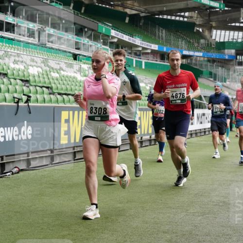 05.10.2025 - 20. swb-Marathon Bremen Michael Burmester http://msf.ph/oto/9331735 05.10.2025 13:05:30 Laufen im Stadion 190, 199, 406, 520, 611, 678, 712, 804, 817, 858, 924, 1061, 1132, 1147, 1228, 1404, 1455, 1480, 1545, 1610, 1702, 1746, 1765, 1840, 1867, 1990, 2009, 2058, 2187, 2190, 2198, 2422, 2437, 2536, 2584, 2604, 2785, 2802, 2902, 2935, 3008, 3025, 3049, 3216, 3317, 3378, 3380, 3413, 3445, 3450, 3479, 3561, 3799, 3809, 3837, 3853, 4055, 4187, 4207, 4241, 4326, 4332, 4376, 4563, 4641, 4665, 4676, 4766, 4831, 4855, 4892, 4904, 4983, 5176, 5286, 5295, 5362, 5382, 5614, 5824, 5904, 6283 meine-sportfotos.de