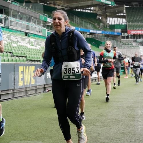 05.10.2025 - 20. swb-Marathon Bremen Michael Burmester http://msf.ph/oto/9331909 05.10.2025 13:05:43 Laufen im Stadion 190, 199, 406, 459, 520, 611, 678, 804, 817, 824, 858, 924, 1023, 1147, 1154, 1228, 1283, 1404, 1410, 1455, 1480, 1545, 1610, 1702, 1840, 1867, 1990, 2058, 2187, 2190, 2198, 2199, 2285, 2422, 2437, 2604, 2671, 2698, 2748, 2785, 2902, 2919, 2935, 3025, 3049, 3317, 3368, 3378, 3380, 3450, 3479, 3799, 3809, 3837, 3853, 4055, 4207, 4326, 4332, 4376, 4563, 4641, 4643, 4665, 4676, 4766, 4831, 4855, 4892, 4904, 4983, 5166, 5176, 5362, 5382, 5693, 5824, 5904, 5945, 6283, 199, 406 meine-sportfotos.de
