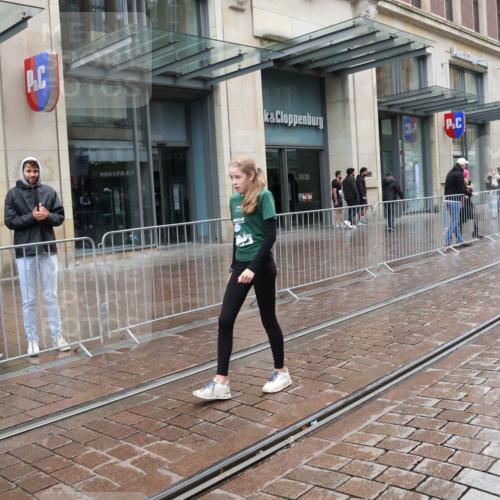 05.10.2025 - 20. swb-Marathon Bremen Strokosch-Dieckow http://msf.ph/oto/9340212 05.10.2025 15:26:34 Ziel  meine-sportfotos.de