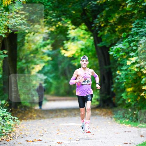 12.10.2025 - Bramfelder Halbmarathon 2025 Dr. Thomas Lammeyer http://msf.ph/oto/9340239 12.10.2025 09:44:41 Laufen 2640 meine-sportfotos.de