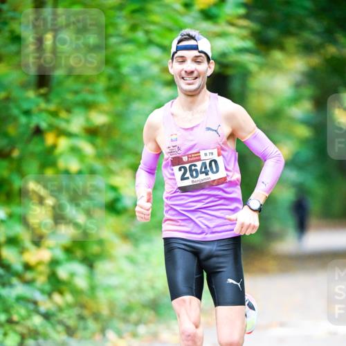 12.10.2025 - Bramfelder Halbmarathon 2025 Dr. Thomas Lammeyer http://msf.ph/oto/9340261 12.10.2025 09:44:44 Laufen 34, 79, 2640 meine-sportfotos.de