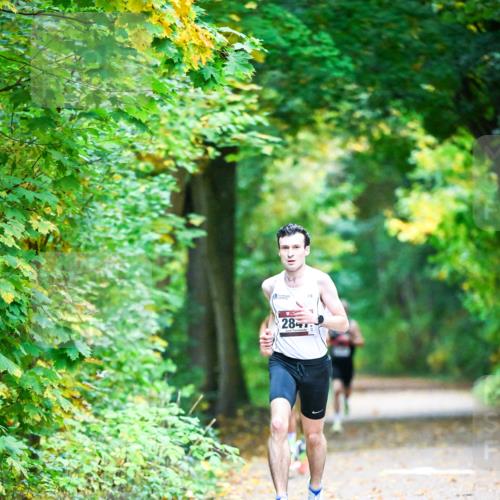 12.10.2025 - Bramfelder Halbmarathon 2025 Dr. Thomas Lammeyer http://msf.ph/oto/9340263 12.10.2025 09:45:16 Laufen 28 meine-sportfotos.de