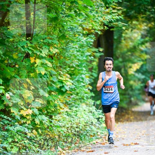 12.10.2025 - Bramfelder Halbmarathon 2025 Dr. Thomas Lammeyer http://msf.ph/oto/9340314 12.10.2025 09:45:58 Laufen 2424 meine-sportfotos.de