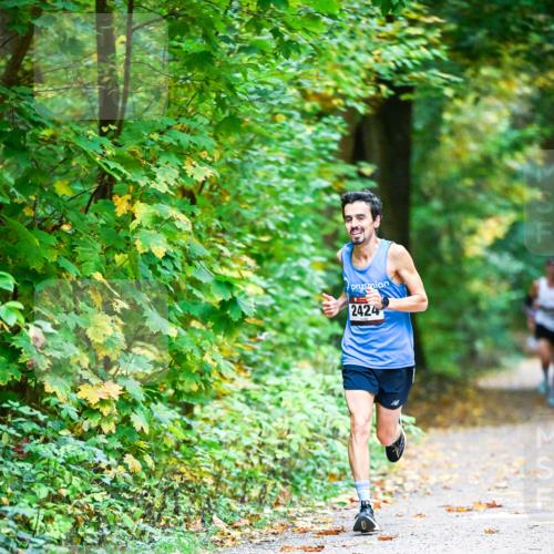 12.10.2025 - Bramfelder Halbmarathon 2025 Dr. Thomas Lammeyer http://msf.ph/oto/9340317 12.10.2025 09:45:58 Laufen 2424 meine-sportfotos.de