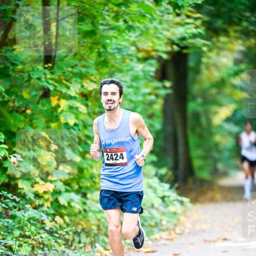 12.10.2025 - Bramfelder Halbmarathon 2025 Dr. Thomas Lammeyer http://msf.ph/oto/9340327 12.10.2025 09:46:00 Laufen 2424 meine-sportfotos.de