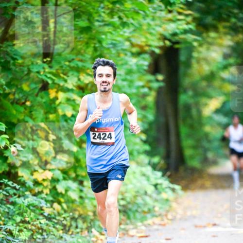 12.10.2025 - Bramfelder Halbmarathon 2025 Dr. Thomas Lammeyer http://msf.ph/oto/9340328 12.10.2025 09:46:00 Laufen 2424 meine-sportfotos.de