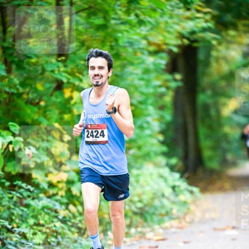 12.10.2025 - Bramfelder Halbmarathon 2025 Dr. Thomas Lammeyer http://msf.ph/oto/9340330 12.10.2025 09:46:00 Laufen 2424 meine-sportfotos.de