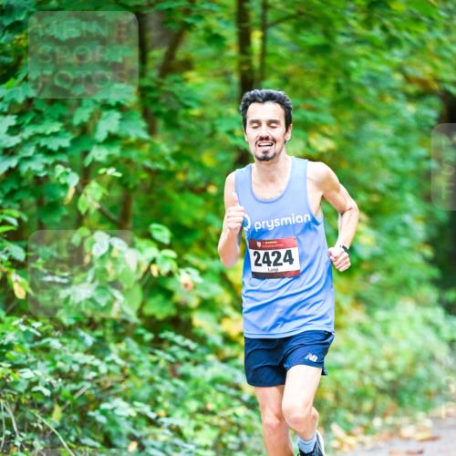 12.10.2025 - Bramfelder Halbmarathon 2025 Dr. Thomas Lammeyer http://msf.ph/oto/9340332 12.10.2025 09:46:00 Laufen 2424 meine-sportfotos.de
