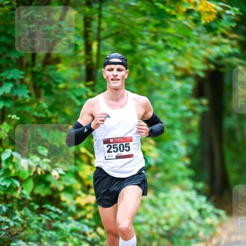 12.10.2025 - Bramfelder Halbmarathon 2025 Dr. Thomas Lammeyer http://msf.ph/oto/9340359 12.10.2025 09:46:07 Laufen 2505, 12 meine-sportfotos.de