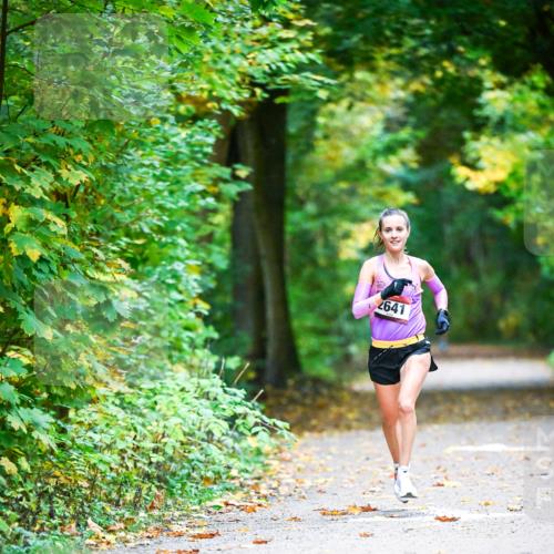 12.10.2025 - Bramfelder Halbmarathon 2025 Dr. Thomas Lammeyer http://msf.ph/oto/9340372 12.10.2025 09:46:25 Laufen 2641 meine-sportfotos.de