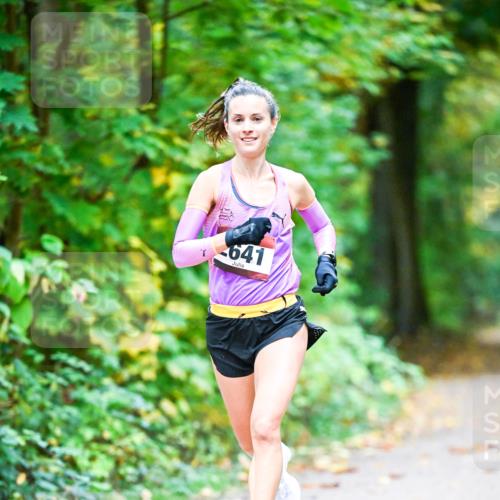12.10.2025 - Bramfelder Halbmarathon 2025 Dr. Thomas Lammeyer http://msf.ph/oto/9340391 12.10.2025 09:46:28 Laufen 641 meine-sportfotos.de