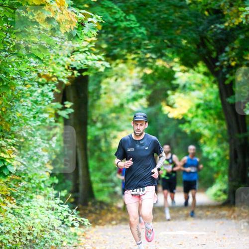 12.10.2025 - Bramfelder Halbmarathon 2025 Dr. Thomas Lammeyer http://msf.ph/oto/9340468 12.10.2025 09:47:45 Laufen  meine-sportfotos.de