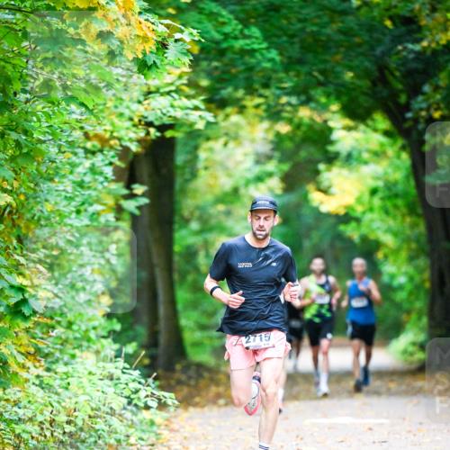 12.10.2025 - Bramfelder Halbmarathon 2025 Dr. Thomas Lammeyer http://msf.ph/oto/9340470 12.10.2025 09:47:45 Laufen 2715 meine-sportfotos.de