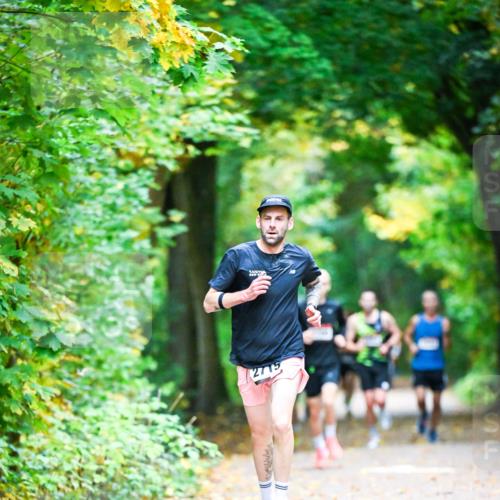 12.10.2025 - Bramfelder Halbmarathon 2025 Dr. Thomas Lammeyer http://msf.ph/oto/9340474 12.10.2025 09:47:46 Laufen 2715 meine-sportfotos.de