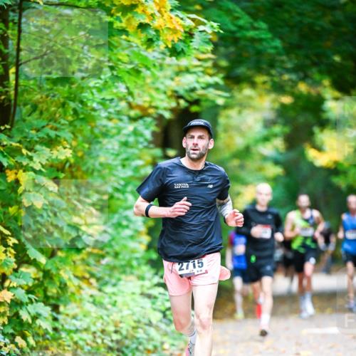 12.10.2025 - Bramfelder Halbmarathon 2025 Dr. Thomas Lammeyer http://msf.ph/oto/9340480 12.10.2025 09:47:46 Laufen 2715, 40 meine-sportfotos.de