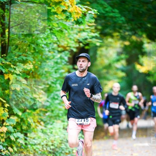 12.10.2025 - Bramfelder Halbmarathon 2025 Dr. Thomas Lammeyer http://msf.ph/oto/9340481 12.10.2025 09:47:46 Laufen 2715, 40 meine-sportfotos.de
