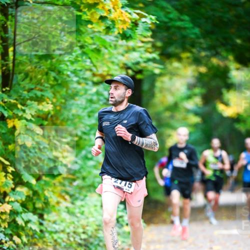 12.10.2025 - Bramfelder Halbmarathon 2025 Dr. Thomas Lammeyer http://msf.ph/oto/9340482 12.10.2025 09:47:47 Laufen 2715 meine-sportfotos.de