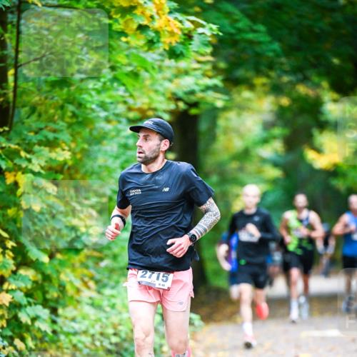 12.10.2025 - Bramfelder Halbmarathon 2025 Dr. Thomas Lammeyer http://msf.ph/oto/9340483 12.10.2025 09:47:47 Laufen 2715, 40 meine-sportfotos.de