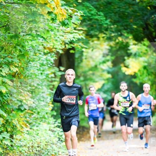 12.10.2025 - Bramfelder Halbmarathon 2025 Dr. Thomas Lammeyer http://msf.ph/oto/9340494 12.10.2025 09:47:49 Laufen 0, 700, 1962 meine-sportfotos.de