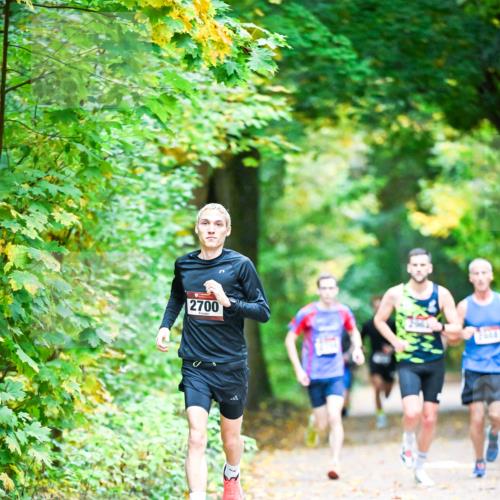 12.10.2025 - Bramfelder Halbmarathon 2025 Dr. Thomas Lammeyer http://msf.ph/oto/9340497 12.10.2025 09:47:49 Laufen 2700, 2000 meine-sportfotos.de