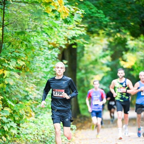 12.10.2025 - Bramfelder Halbmarathon 2025 Dr. Thomas Lammeyer http://msf.ph/oto/9340498 12.10.2025 09:47:50 Laufen 270 meine-sportfotos.de
