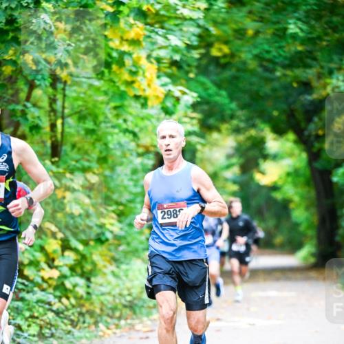 12.10.2025 - Bramfelder Halbmarathon 2025 Dr. Thomas Lammeyer http://msf.ph/oto/9340529 12.10.2025 09:47:55 Laufen 298 meine-sportfotos.de