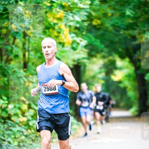 12.10.2025 - Bramfelder Halbmarathon 2025 Dr. Thomas Lammeyer http://msf.ph/oto/9340534 12.10.2025 09:47:56 Laufen 2988 meine-sportfotos.de