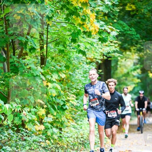 12.10.2025 - Bramfelder Halbmarathon 2025 Dr. Thomas Lammeyer http://msf.ph/oto/9340543 12.10.2025 09:47:57 Laufen 2969, 2549 meine-sportfotos.de