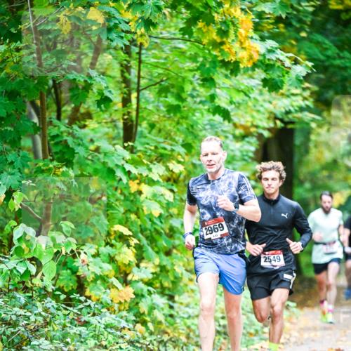 12.10.2025 - Bramfelder Halbmarathon 2025 Dr. Thomas Lammeyer http://msf.ph/oto/9340548 12.10.2025 09:47:58 Laufen 2969, 83, 2549 meine-sportfotos.de