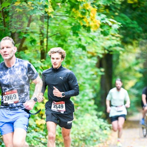 12.10.2025 - Bramfelder Halbmarathon 2025 Dr. Thomas Lammeyer http://msf.ph/oto/9340557 12.10.2025 09:48:00 Laufen 2969, 2549 meine-sportfotos.de