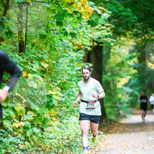12.10.2025 - Bramfelder Halbmarathon 2025 Dr. Thomas Lammeyer http://msf.ph/oto/9340560 12.10.2025 09:48:01 Laufen 2751 meine-sportfotos.de