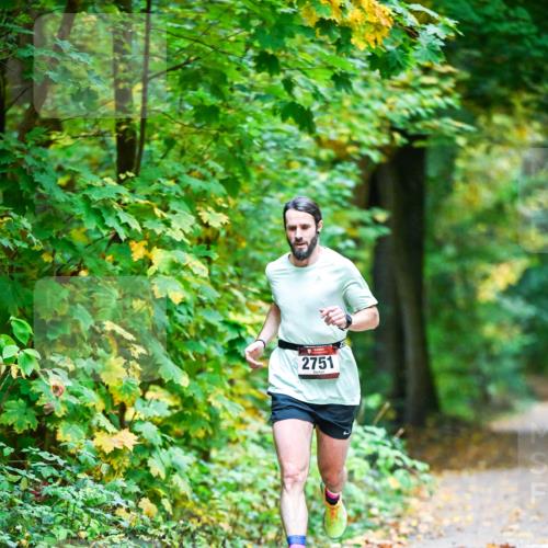 12.10.2025 - Bramfelder Halbmarathon 2025 Dr. Thomas Lammeyer http://msf.ph/oto/9340565 12.10.2025 09:48:01 Laufen 2751 meine-sportfotos.de