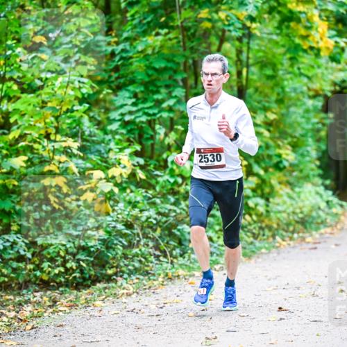 12.10.2025 - Bramfelder Halbmarathon 2025 Dr. Thomas Lammeyer http://msf.ph/oto/9340617 12.10.2025 09:48:25 Laufen 2530 meine-sportfotos.de