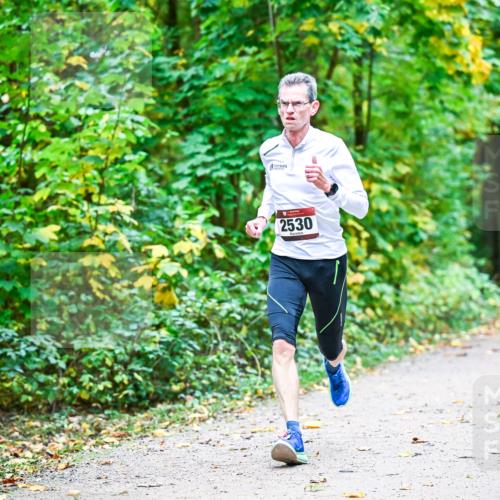 12.10.2025 - Bramfelder Halbmarathon 2025 Dr. Thomas Lammeyer http://msf.ph/oto/9340618 12.10.2025 09:48:25 Laufen 2530 meine-sportfotos.de
