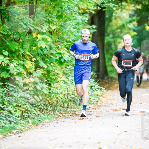 12.10.2025 - Bramfelder Halbmarathon 2025 Dr. Thomas Lammeyer http://msf.ph/oto/9340627 12.10.2025 09:48:42 Laufen 2431, 2955 meine-sportfotos.de