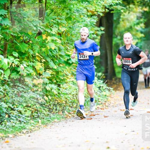 12.10.2025 - Bramfelder Halbmarathon 2025 Dr. Thomas Lammeyer http://msf.ph/oto/9340629 12.10.2025 09:48:43 Laufen 2431, 2955 meine-sportfotos.de