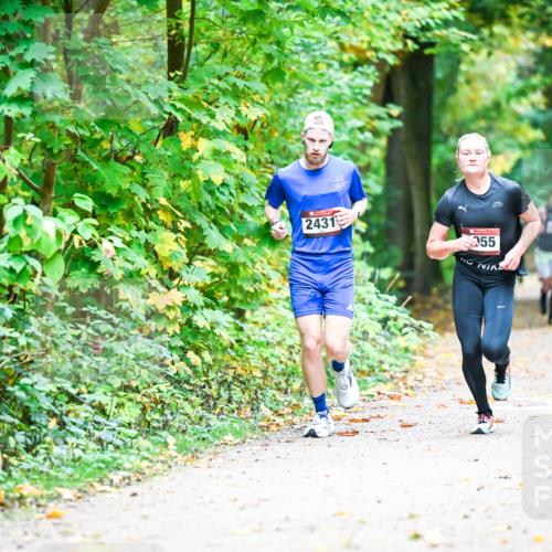 12.10.2025 - Bramfelder Halbmarathon 2025 Dr. Thomas Lammeyer http://msf.ph/oto/9340630 12.10.2025 09:48:43 Laufen 2431, 355 meine-sportfotos.de