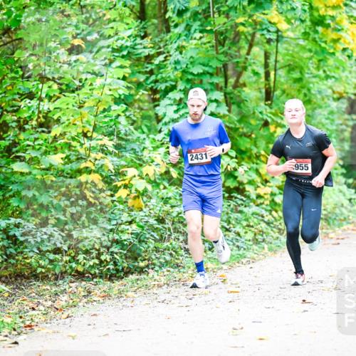 12.10.2025 - Bramfelder Halbmarathon 2025 Dr. Thomas Lammeyer http://msf.ph/oto/9340645 12.10.2025 09:48:45 Laufen 2431, 955 meine-sportfotos.de