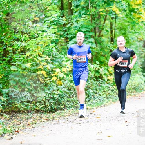 12.10.2025 - Bramfelder Halbmarathon 2025 Dr. Thomas Lammeyer http://msf.ph/oto/9340646 12.10.2025 09:48:45 Laufen 2431, 2955 meine-sportfotos.de