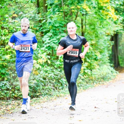 12.10.2025 - Bramfelder Halbmarathon 2025 Dr. Thomas Lammeyer http://msf.ph/oto/9340648 12.10.2025 09:48:46 Laufen 2431, 222, 2955 meine-sportfotos.de