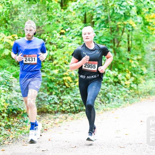 12.10.2025 - Bramfelder Halbmarathon 2025 Dr. Thomas Lammeyer http://msf.ph/oto/9340653 12.10.2025 09:48:46 Laufen 2431, 2955 meine-sportfotos.de