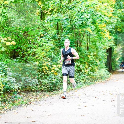 12.10.2025 - Bramfelder Halbmarathon 2025 Dr. Thomas Lammeyer http://msf.ph/oto/9340714 12.10.2025 09:49:03 Laufen 2448 meine-sportfotos.de