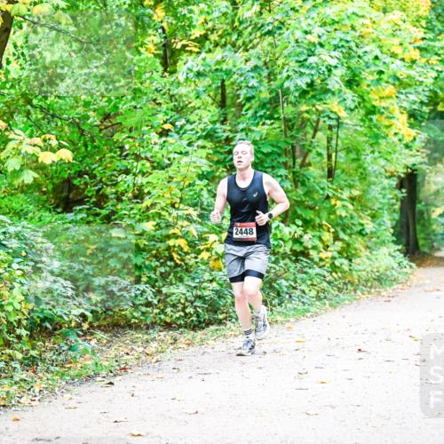 12.10.2025 - Bramfelder Halbmarathon 2025 Dr. Thomas Lammeyer http://msf.ph/oto/9340715 12.10.2025 09:49:03 Laufen 2448 meine-sportfotos.de