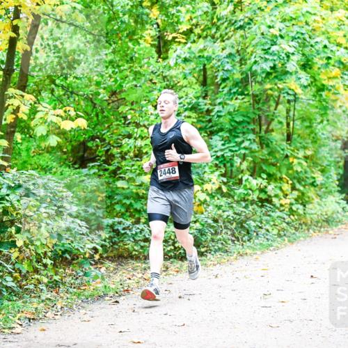 12.10.2025 - Bramfelder Halbmarathon 2025 Dr. Thomas Lammeyer http://msf.ph/oto/9340719 12.10.2025 09:49:03 Laufen 2448 meine-sportfotos.de