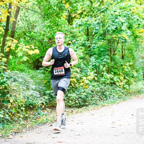 12.10.2025 - Bramfelder Halbmarathon 2025 Dr. Thomas Lammeyer http://msf.ph/oto/9340721 12.10.2025 09:49:04 Laufen 2448 meine-sportfotos.de