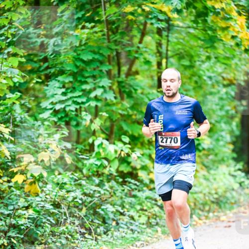 12.10.2025 - Bramfelder Halbmarathon 2025 Dr. Thomas Lammeyer http://msf.ph/oto/9340746 12.10.2025 09:49:15 Laufen 21, 09, 2025, 2770 meine-sportfotos.de