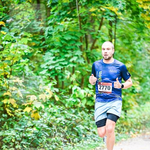 12.10.2025 - Bramfelder Halbmarathon 2025 Dr. Thomas Lammeyer http://msf.ph/oto/9340748 12.10.2025 09:49:15 Laufen 2770 meine-sportfotos.de