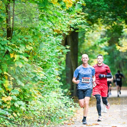 12.10.2025 - Bramfelder Halbmarathon 2025 Dr. Thomas Lammeyer http://msf.ph/oto/9340756 12.10.2025 09:49:24 Laufen 2999 meine-sportfotos.de