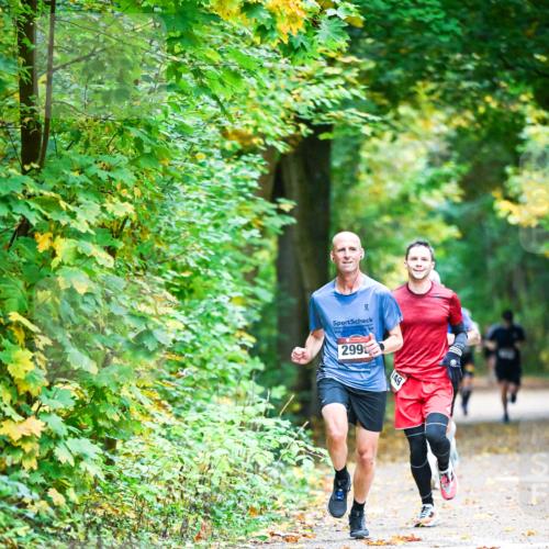 12.10.2025 - Bramfelder Halbmarathon 2025 Dr. Thomas Lammeyer http://msf.ph/oto/9340757 12.10.2025 09:49:24 Laufen 00, 299, 149 meine-sportfotos.de
